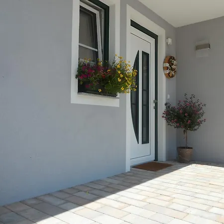 Alpenglueck Apartamento *